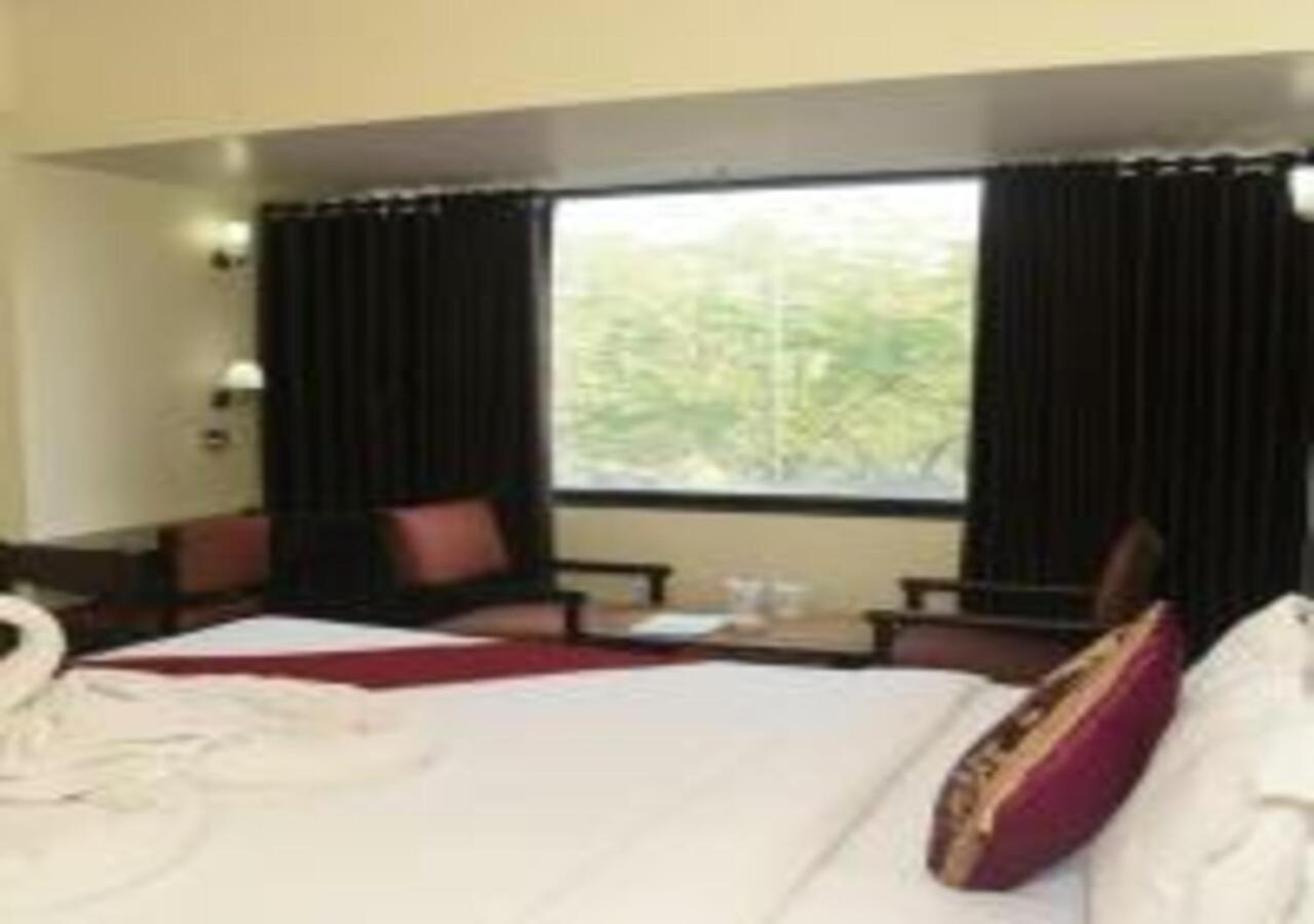 Hotel Rajhans International Bhagalpur Ngoại thất bức ảnh